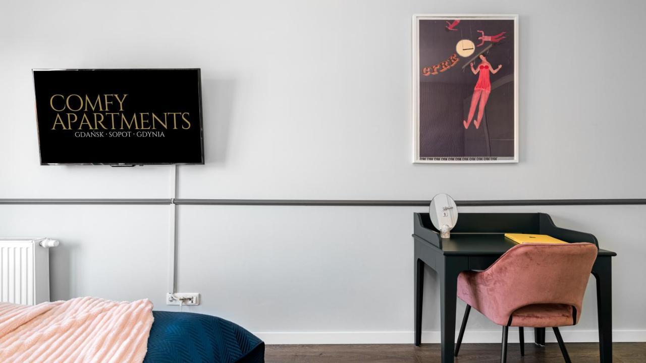 Waterlane W Oknami Na Rzeke - Marina View - Comfy Apartments グダニスク エクステリア 写真
